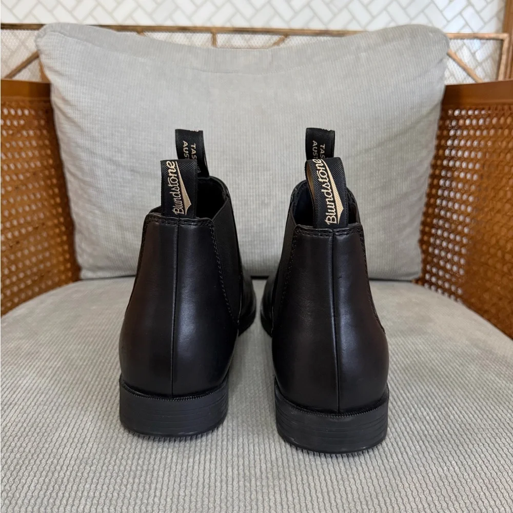 Blundstone Mens City Chelsea Boot in Black